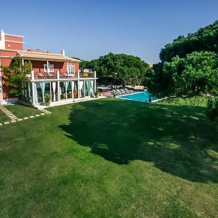 Mauri Luxe - Beautiful Beachfront Vakantiehuis *