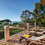 Mauri Luxe - Beautiful Beachfront